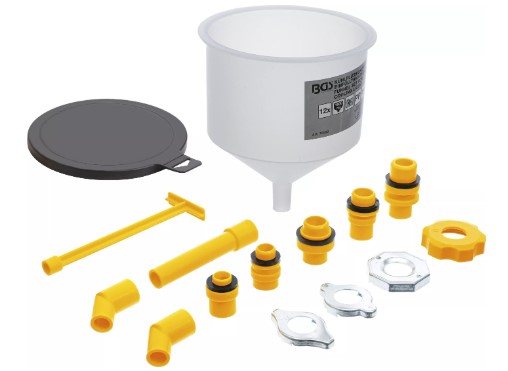 EMBUDO 1,6 L. DE PLASTICO TRANSPARENTE Y GRADUADO DE USO MULTIPLE PARA LLENADO DE REFRIGERANTE / ACEITE MOTOR / LIQUIDO PARABRISAS, + 13 ADAPTADORES / REDUCTORES PARA DIFERENTES VEHÍCULOS