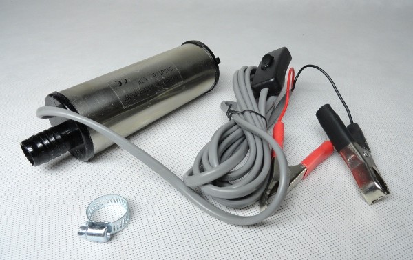 % @ MINI BOMBA SUMERGIBLE DE TRASVASE DIESEL/PETROLEO/AGUA  AA 24 V. - 60 W. - 25 L/MIN.