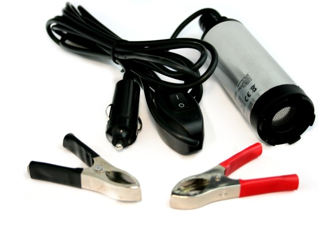 % MINI BOMBA SUMERGIBLE DE TRASVASE DIESEL A 12 V. - 40 W. - 15 L/MIN. - Ø 37 MM.