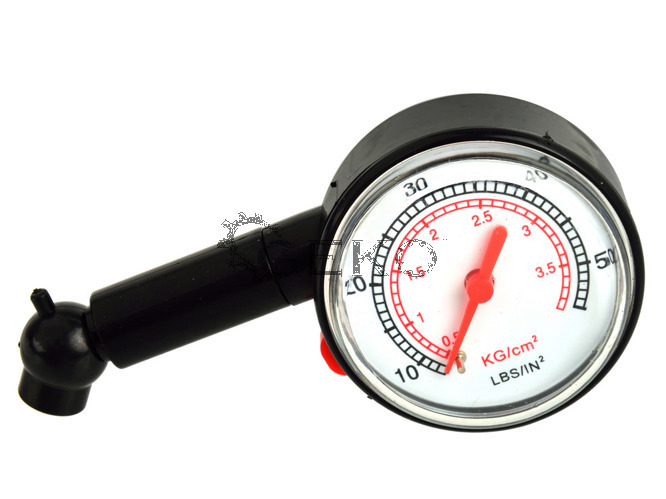 % @ MANOMETRO ANALOGICO DE MEDICIÓN DE PRESIÓN DE AIRE DE NEUMÁTICOS, ABS,  0 - 3.5 KG/CM2(BAR) / 10 - 50 PSI.