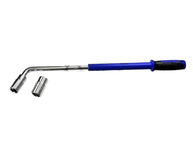 LLAVE PARA RUEDAS 1/2