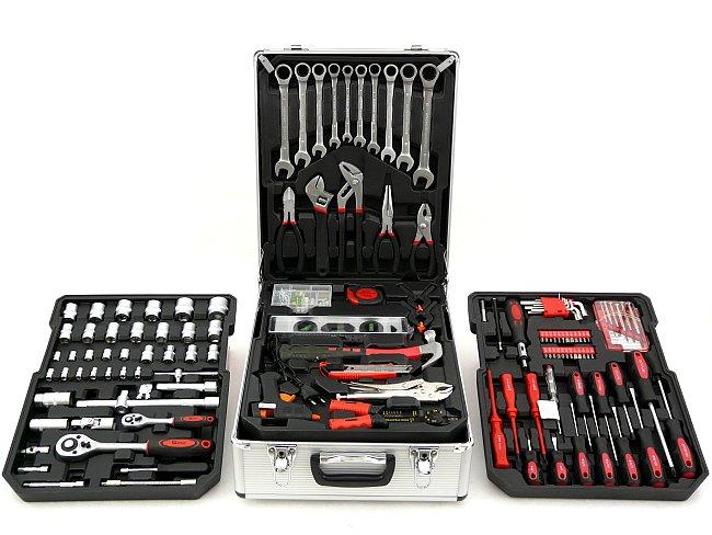 % @ ESTUCHE DE ALUMINIO TRANSPORTABLE CON DOTACIÓN DE 187 HERRAMIENTAS SURTIDAS